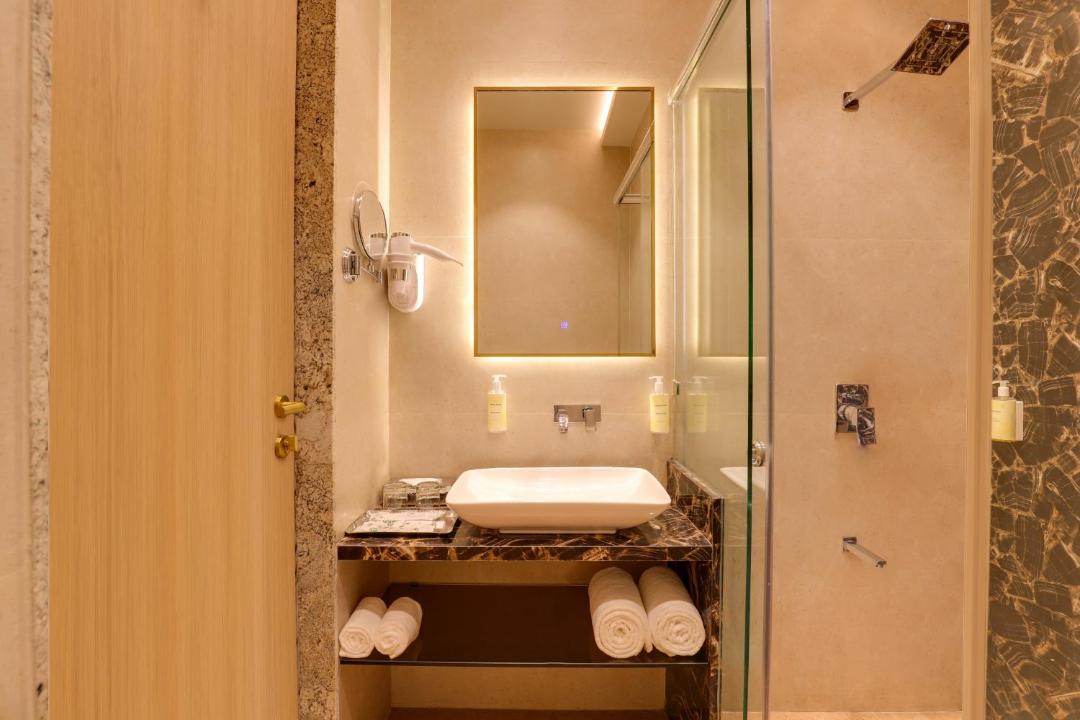 Photo of Bathroom in Sasunavghar
