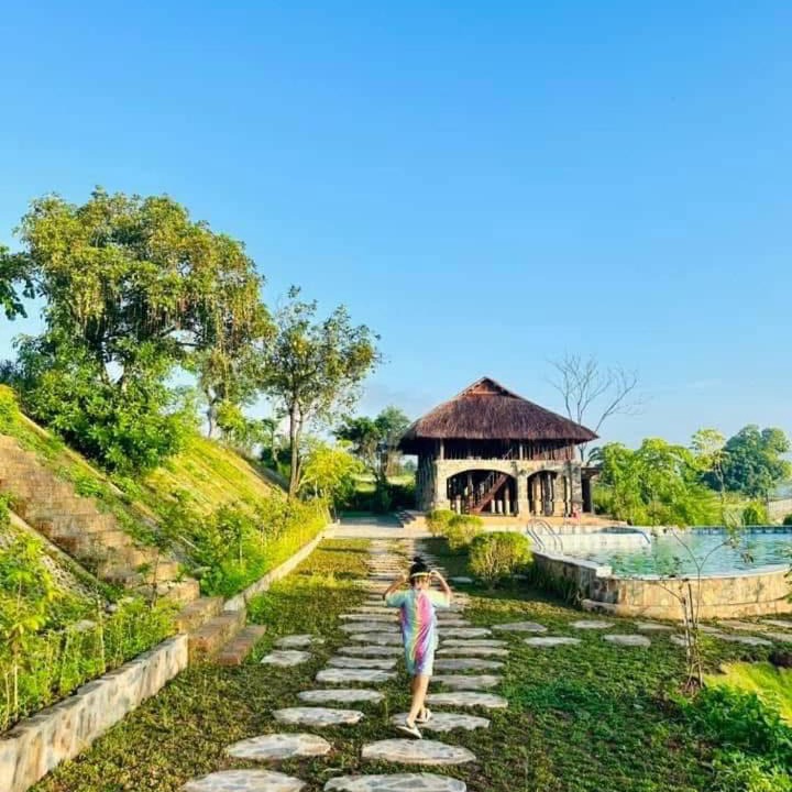 Photo of Others in Kim Boi