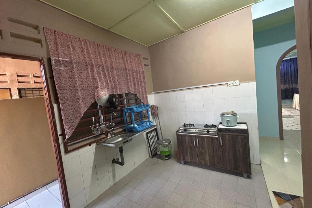 Photo of Kitchen in Alor Gajah
