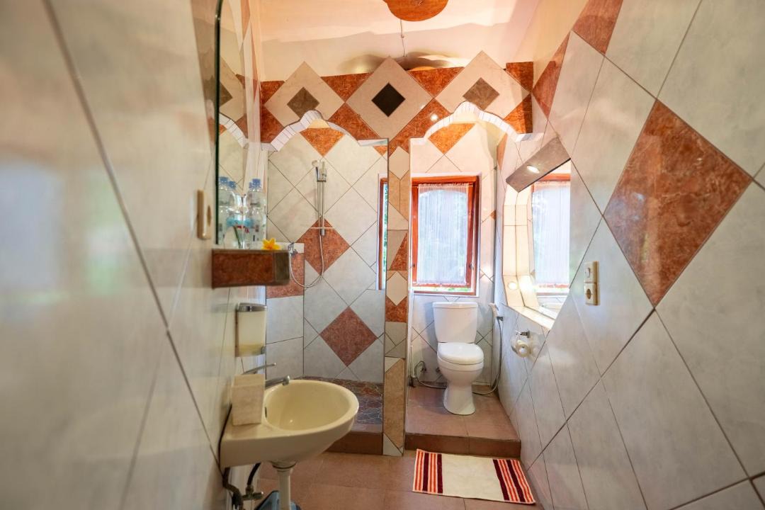 Photo of Bathroom in Temukus