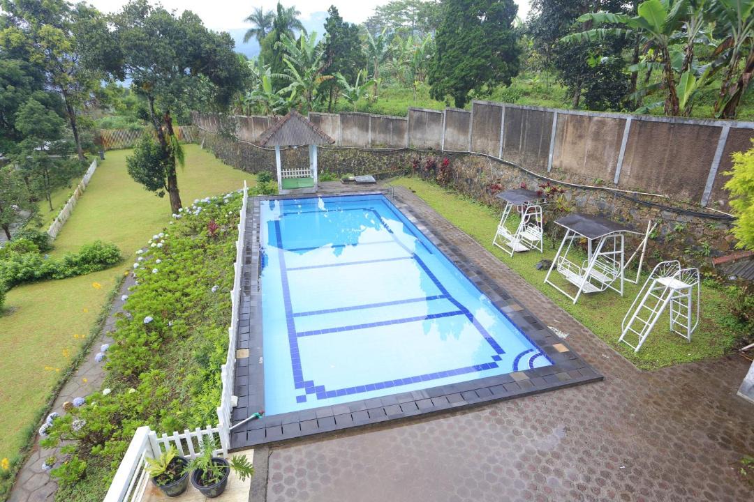 Photo of Others in Cisarua
