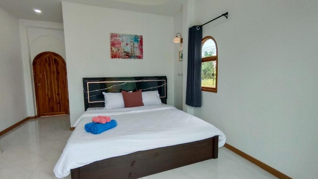 Photo of Bedroom in Salaya