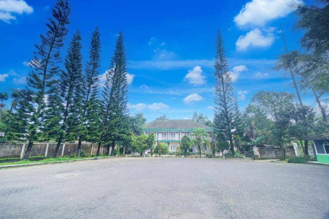 Photo of Others in Cisarua