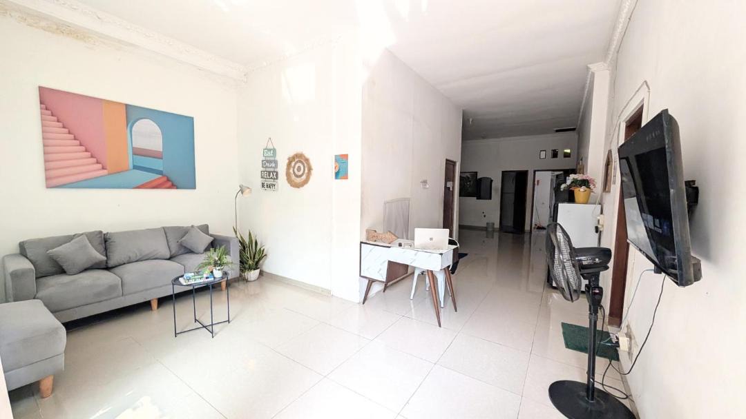 Photo of Livingroom in Gubeng