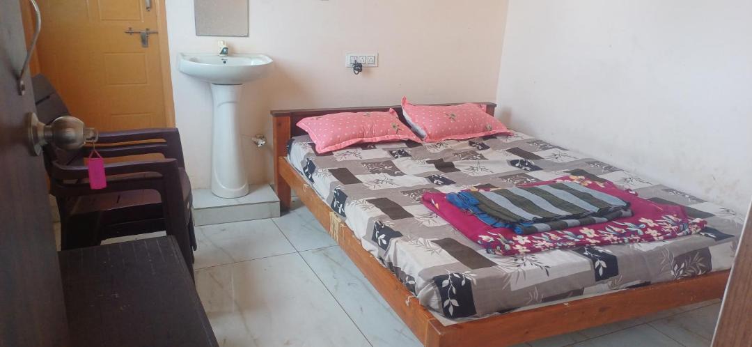 Photo of Bedroom in Khattalwada