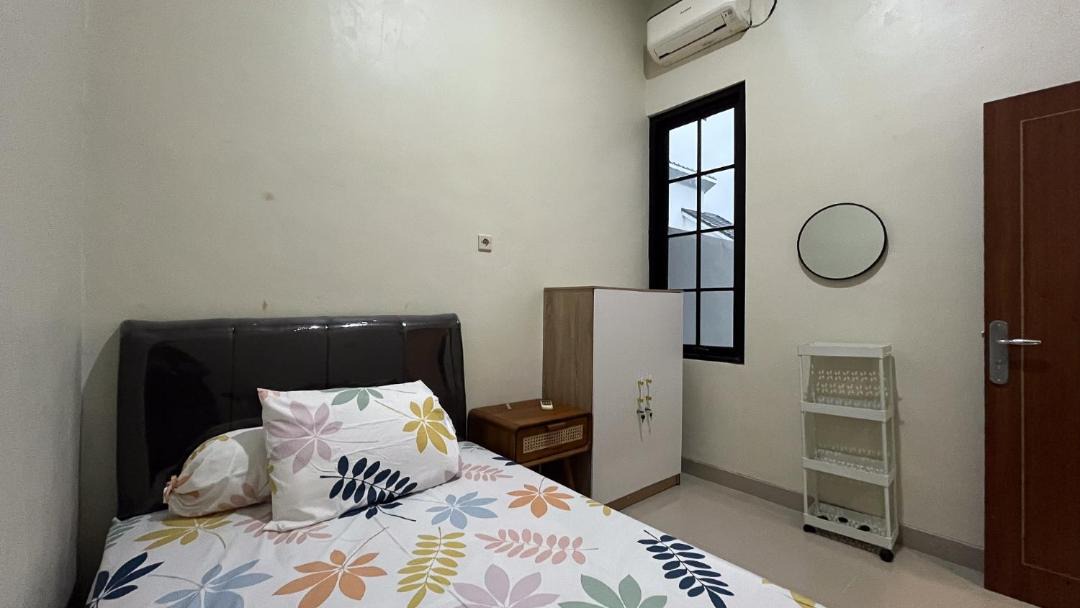 Photo of Bedroom in Colomadu