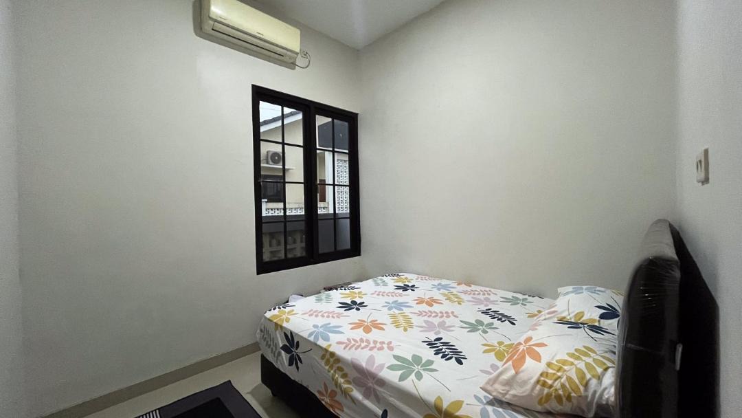 Photo of Bedroom in Colomadu