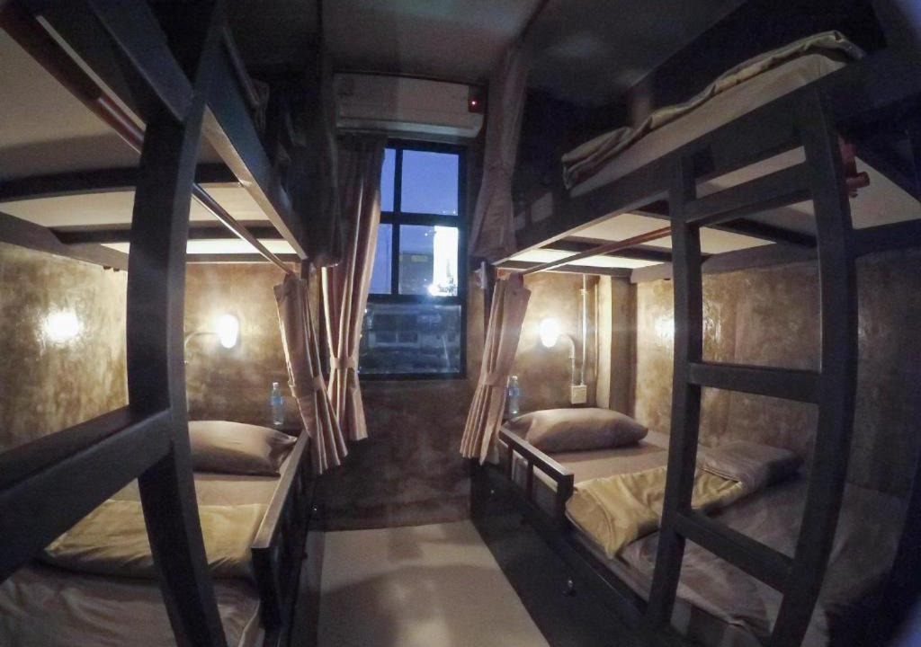 Photo of Bedroom in Samsen Nai