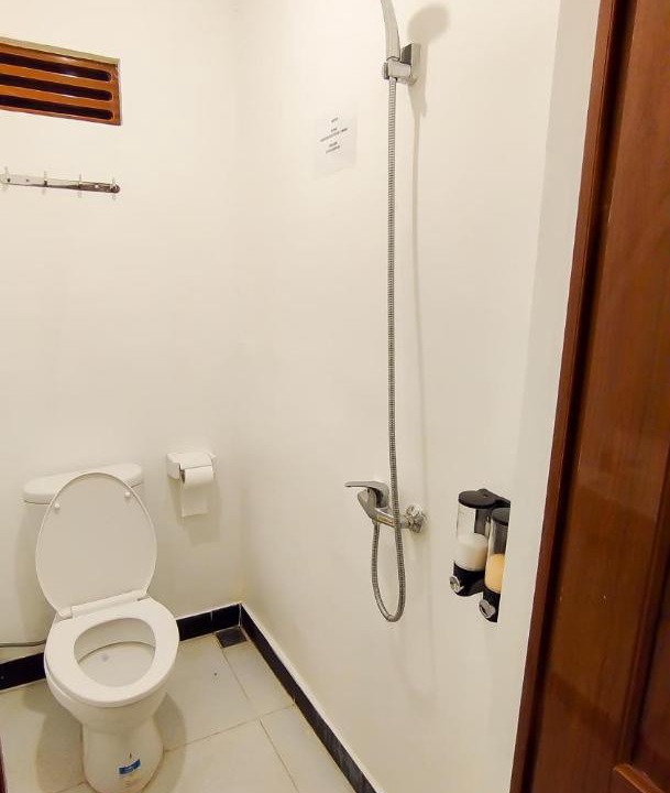 Photo of Bathroom in Dinoyo
