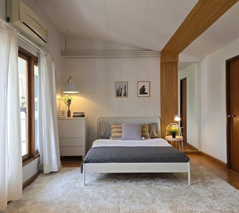 Photo of Bedroom in Khlong Tan Nuea