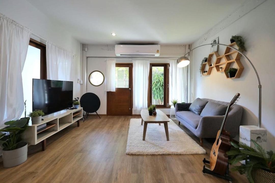 Photo of Livingroom in Khlong Tan Nuea