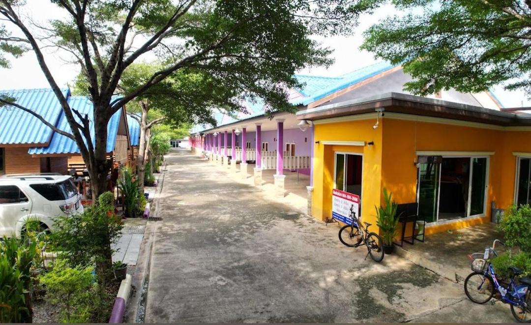 Photo of Buildings in Suphan Buri
