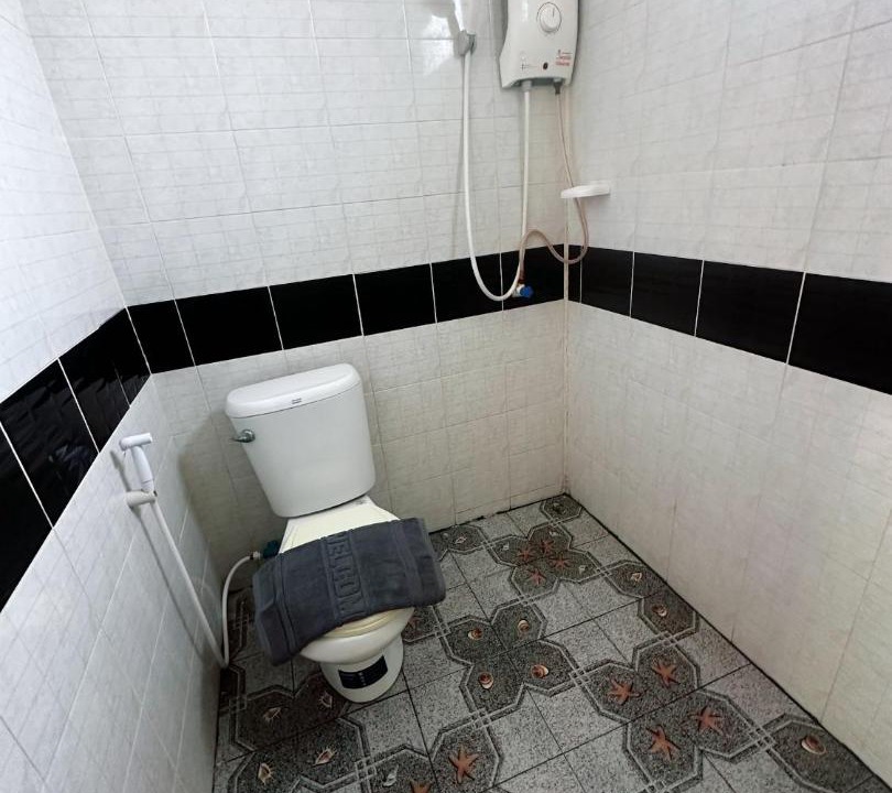 Photo of Bathroom in Photharam