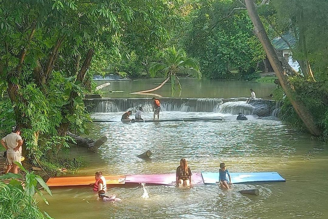Photo of Others in Muak Lek