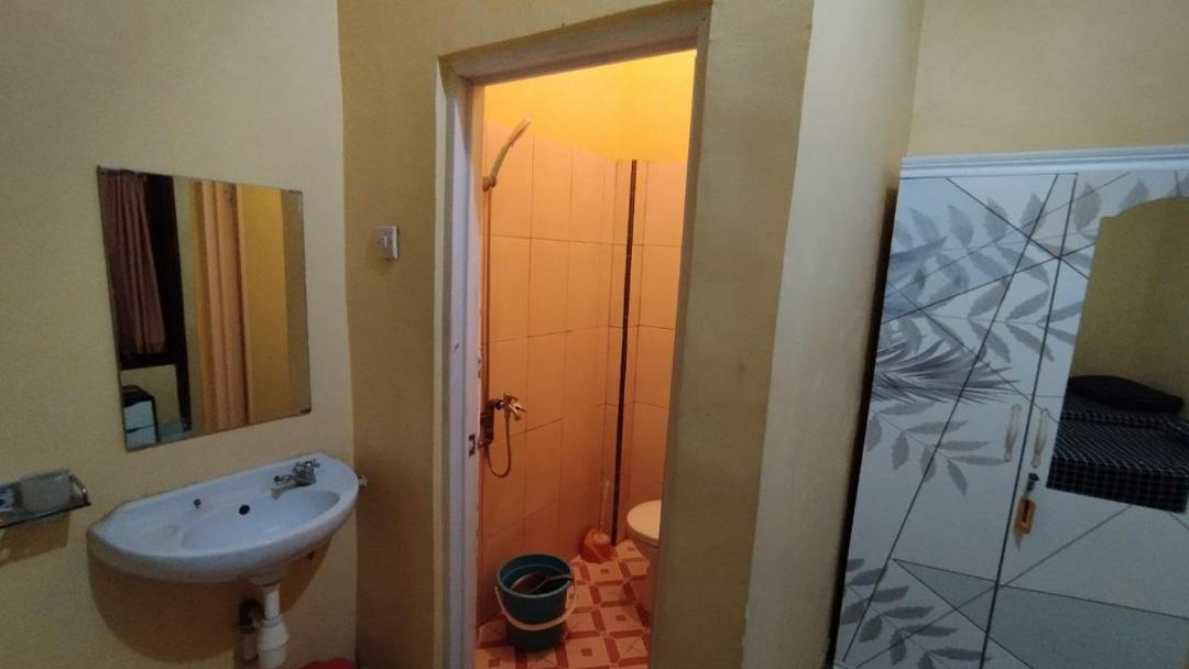 Photo of Bathroom in Kalipuro