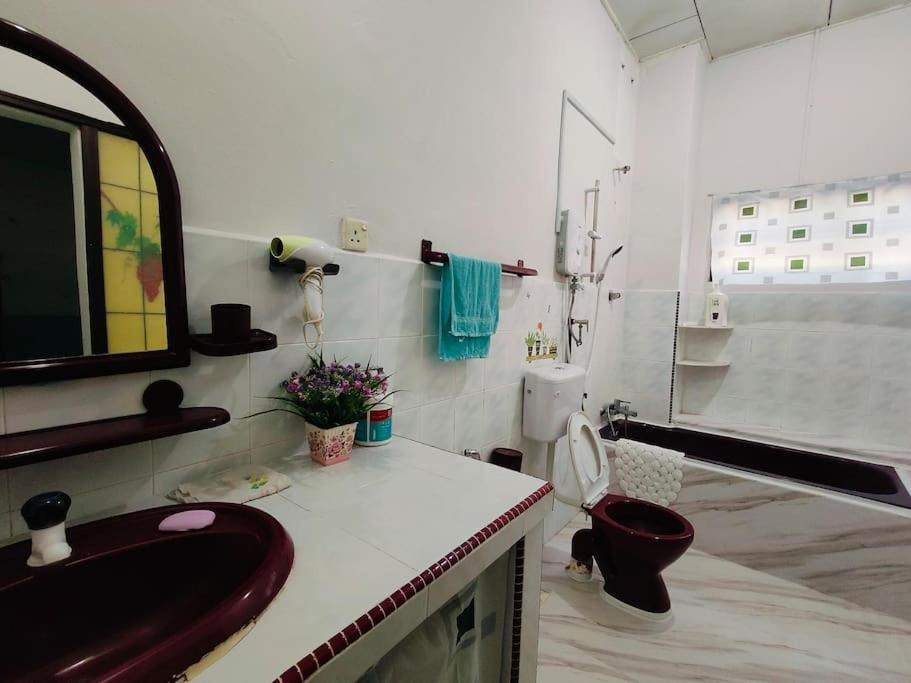 Photo of Bathroom in Batu Pahat