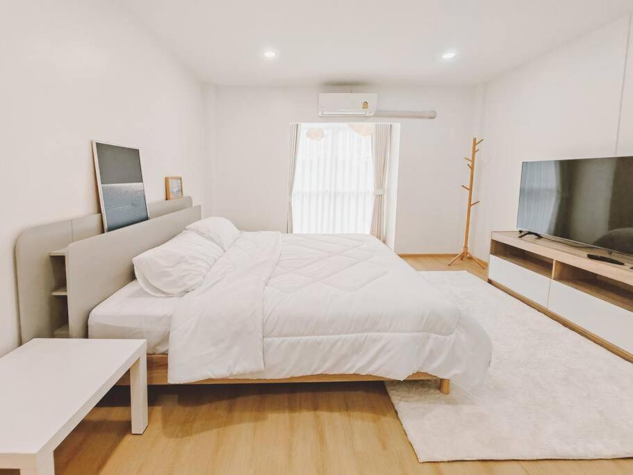 Photo of Bedroom in Saen Suk