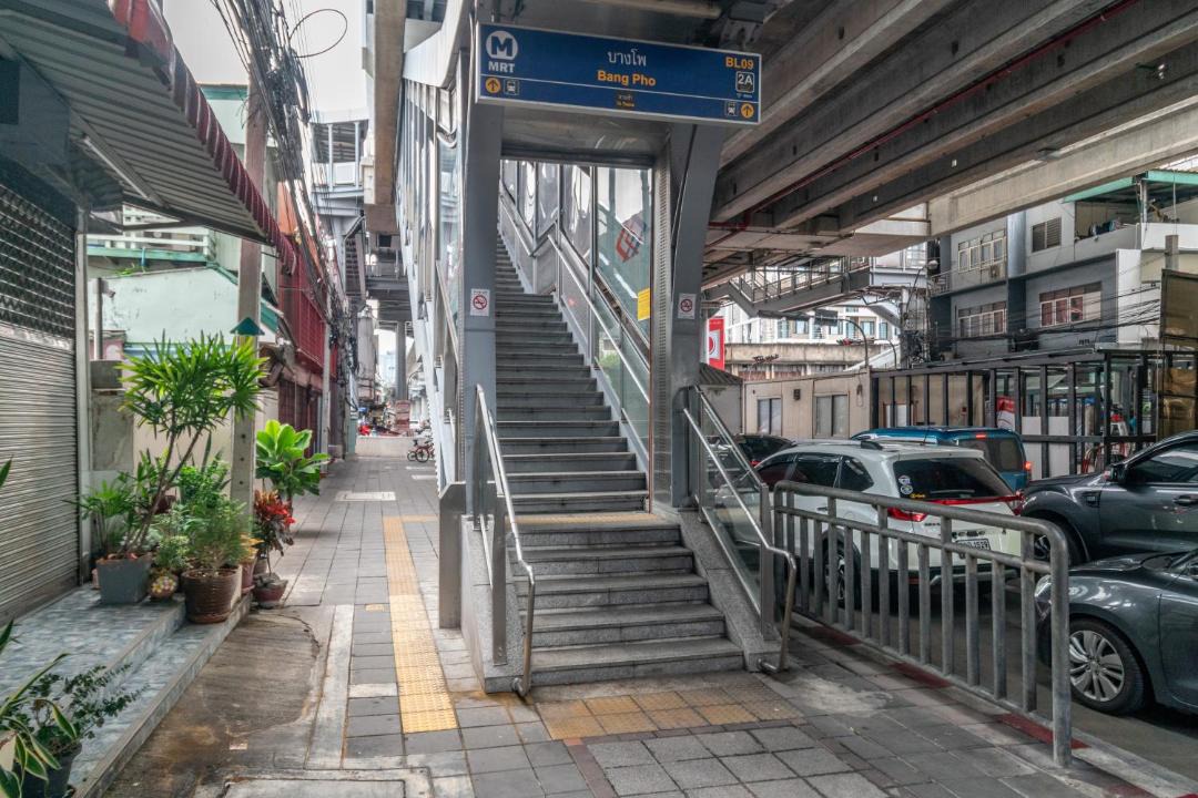 Photo of Others in Bang Sue