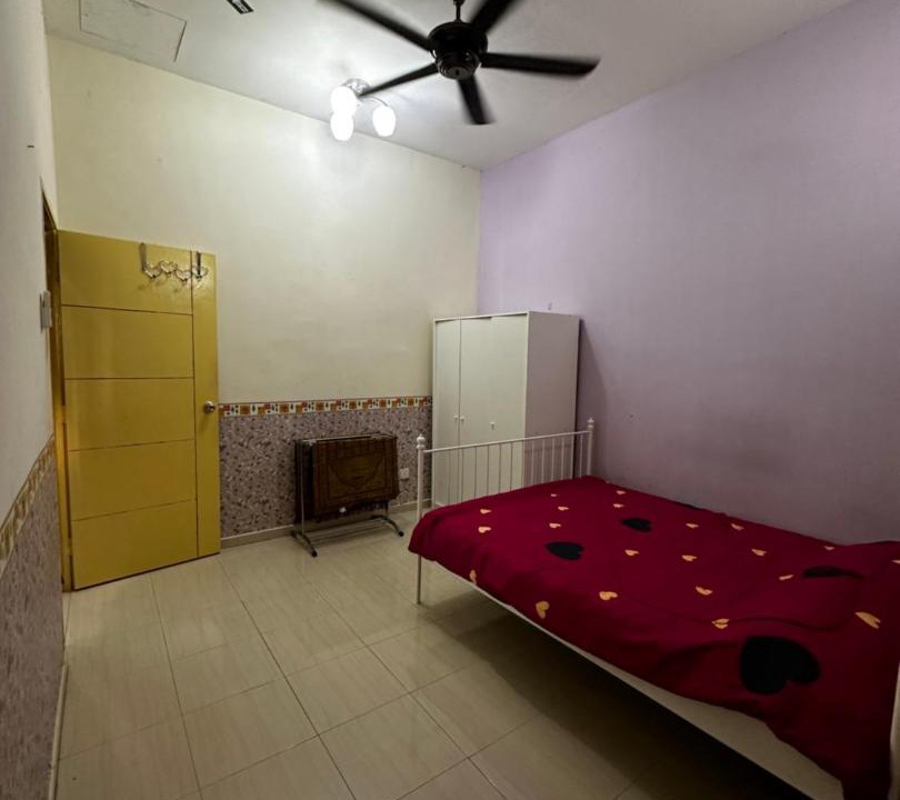 Photo of Bedroom in Kampung Baharu Sungai Udang