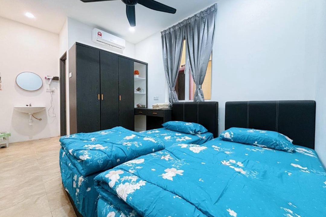 Photo of Bedroom in Durian Sebatang