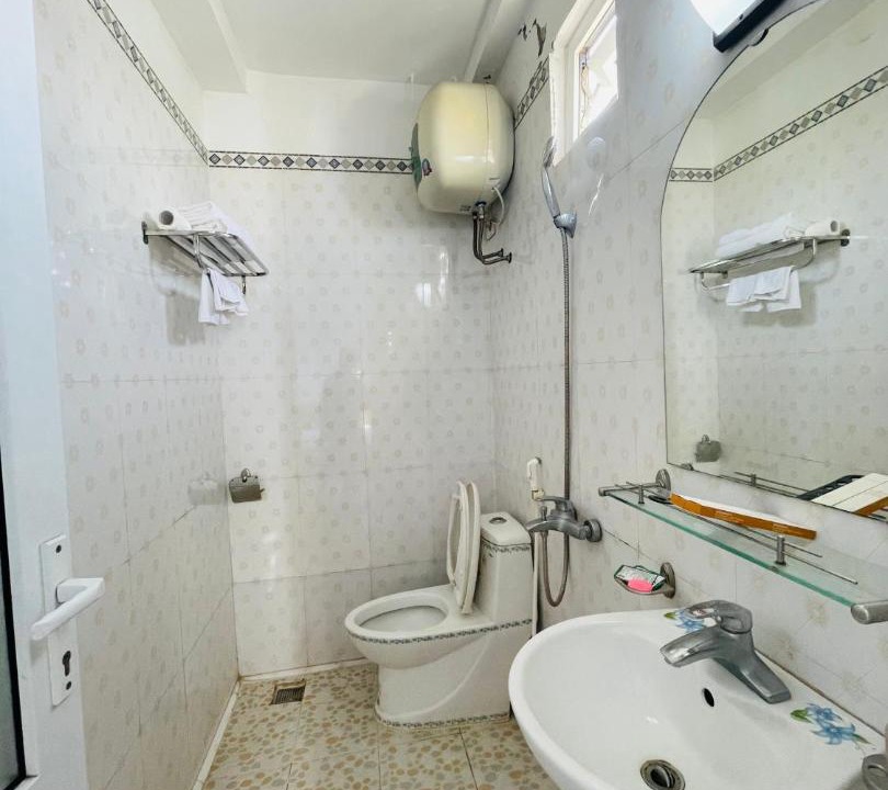 Photo of Bathroom in Khu bao ton Thien nhien Pu Luong