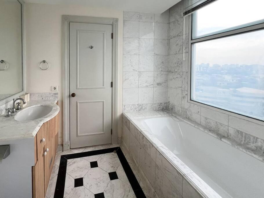 Photo of Bathroom in Menteng