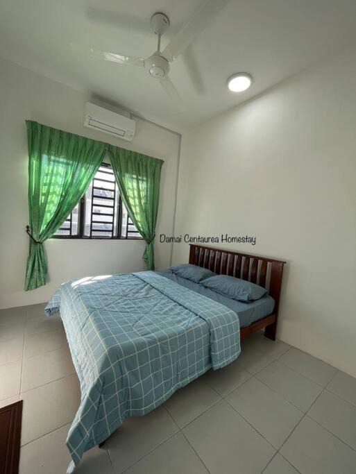 Photo of Bedroom in Perak Tengah District