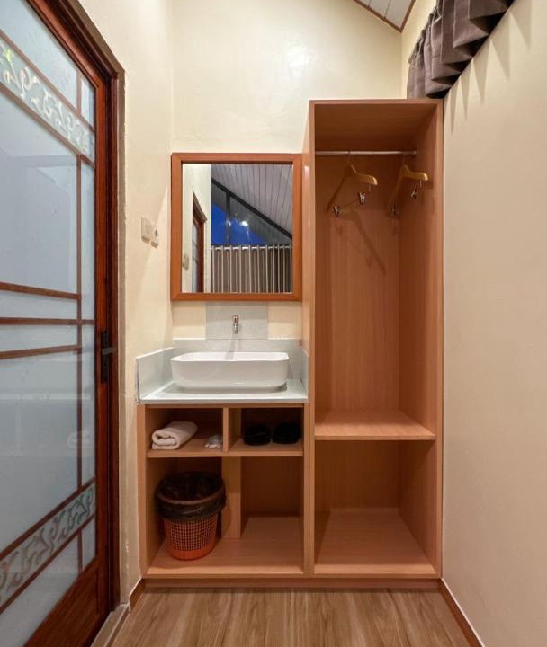Photo of Bathroom in Kecamatan Sembalun
