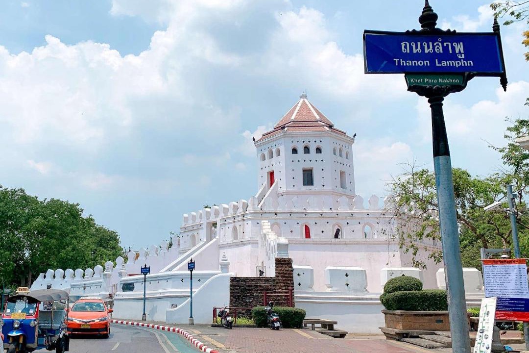 Photo of Buildings in Chana Songkhram