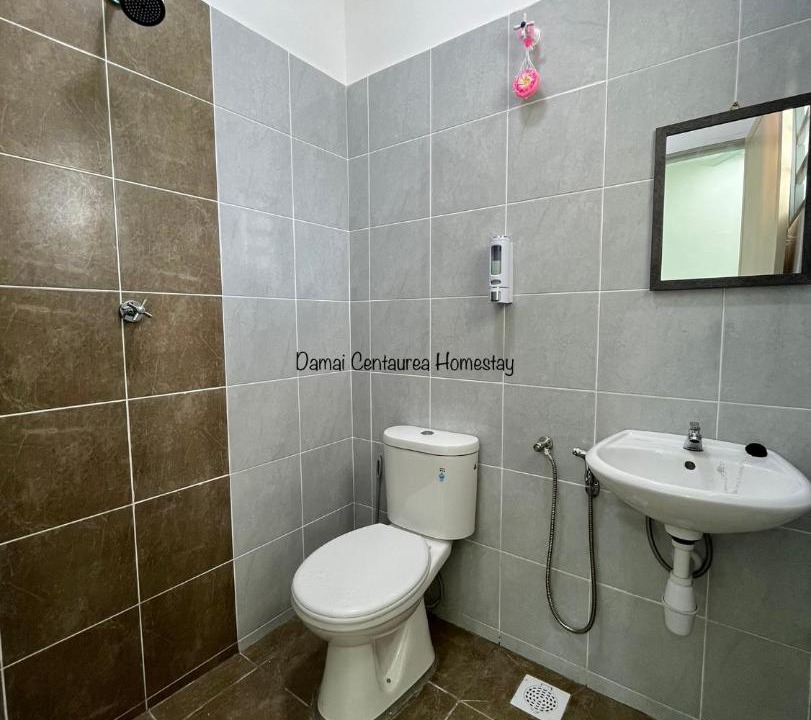 Photo of Bathroom in Perak Tengah District