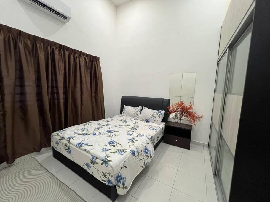 Photo of Bedroom in Sepang