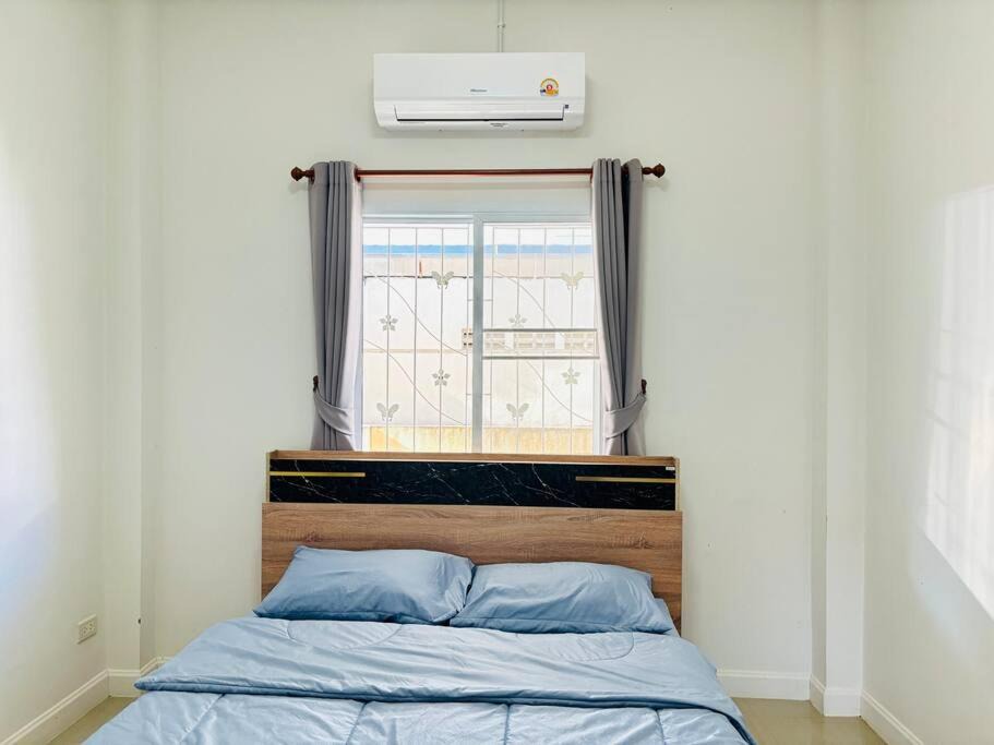 Photo of Bedroom in San Sai