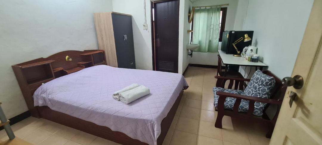 Photo of Bedroom in Khlong Thanon
