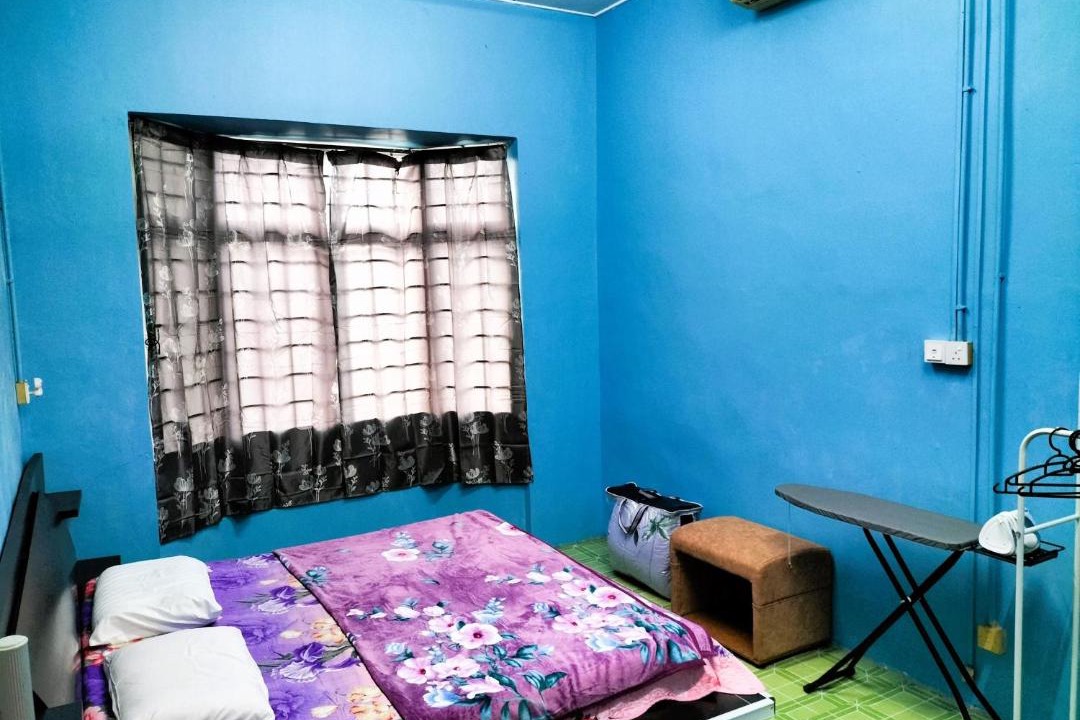 Photo of Bedroom in Parit Raja