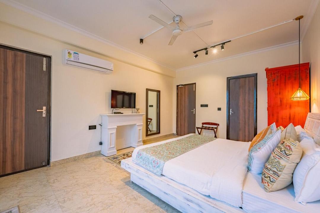 Photo of Bedroom in Tapovan