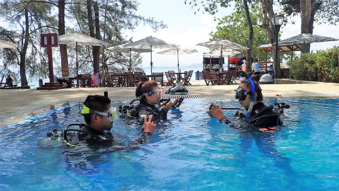 Photo of Others in Pantai Barat Division