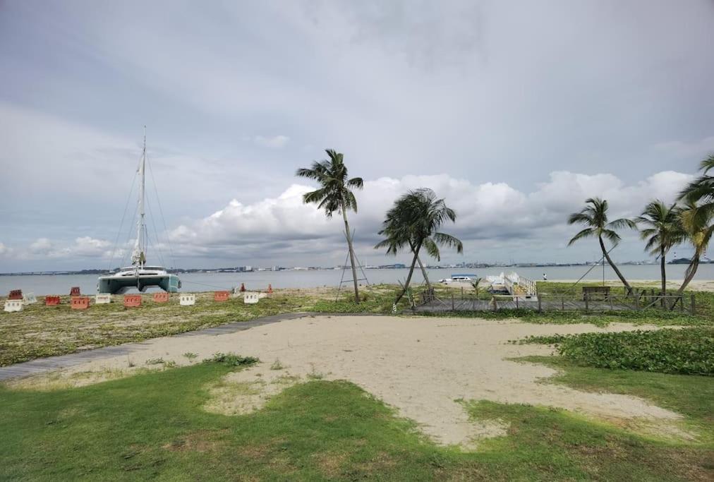 Photo of Others in Gelang Patah