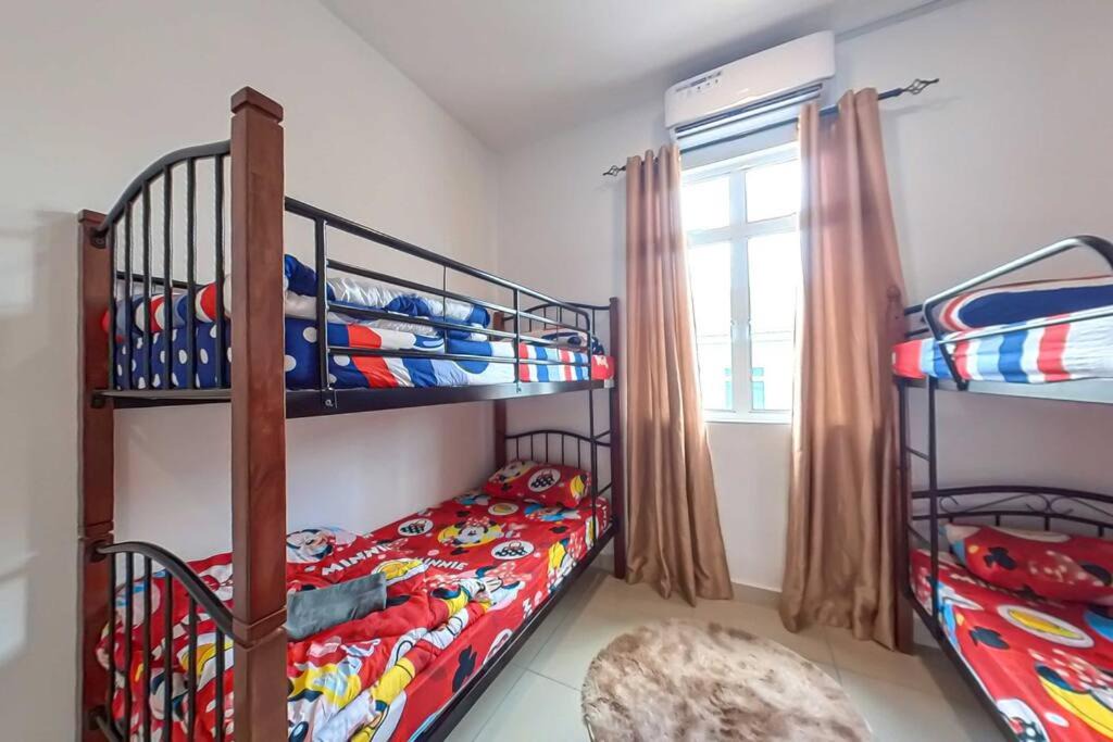 Photo of Bedroom in Bandar Penawar