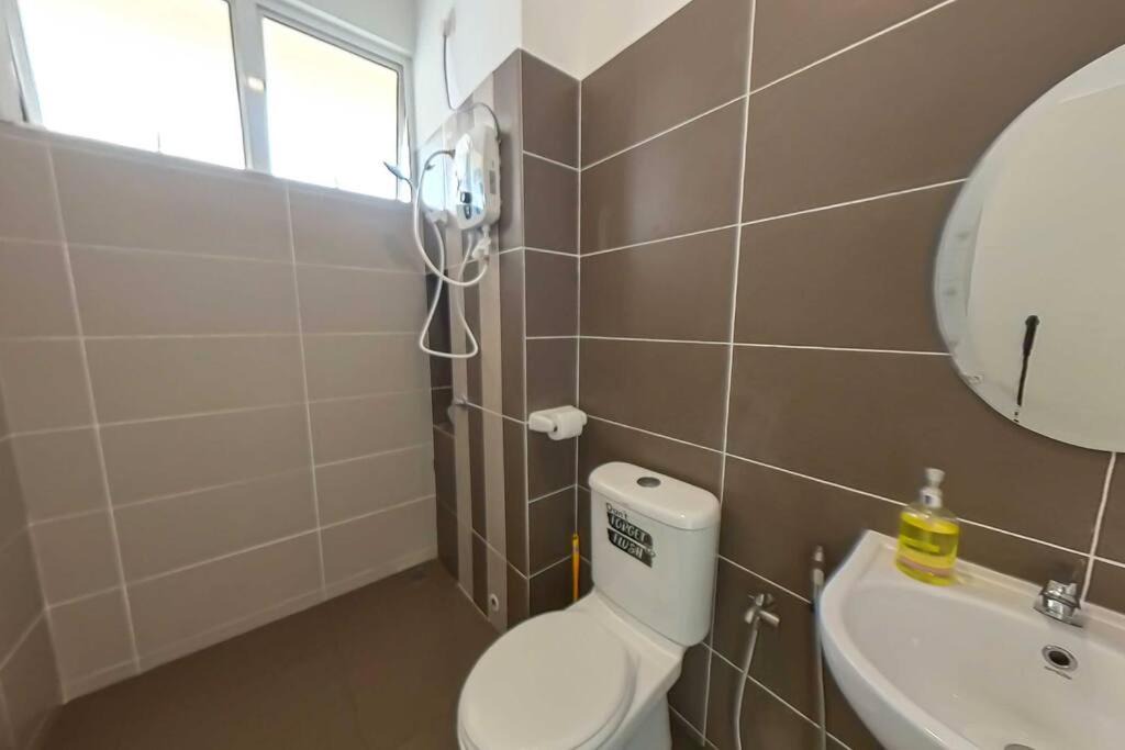 Photo of Bathroom in Bandar Penawar