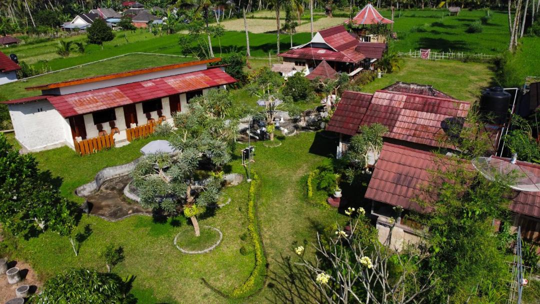 Photo of Others in Tetebatu