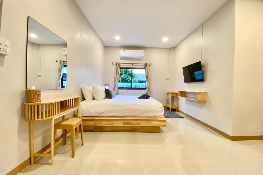 Photo of Bedroom in Koh Lan
