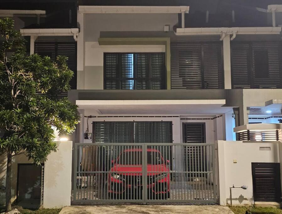 Photo of Buildings in Shah Alam