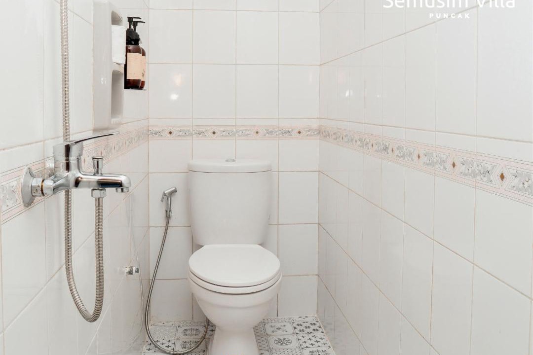 Photo of Bathroom in Cipanas