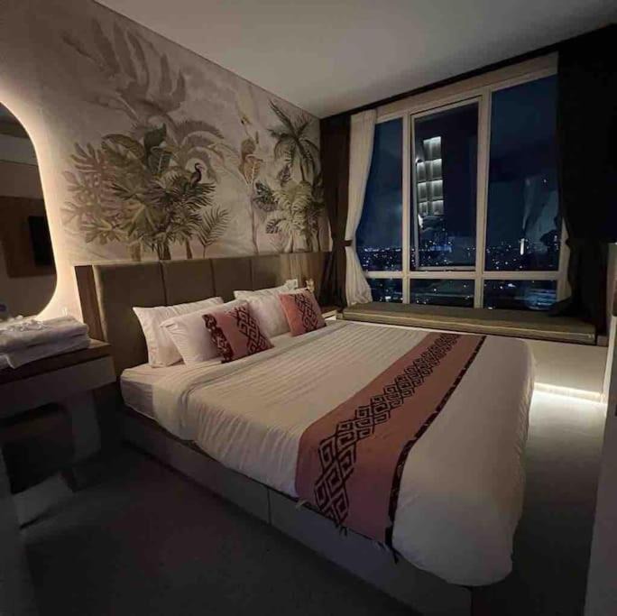 Photo of Bedroom in Chinatown