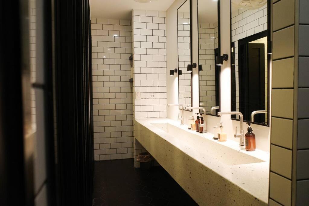 Photo of Bathroom in Phaya Thai