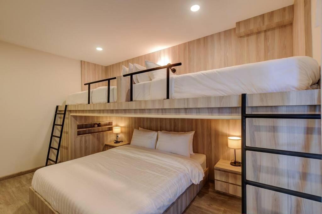 Photo of Bedroom in Phaya Thai