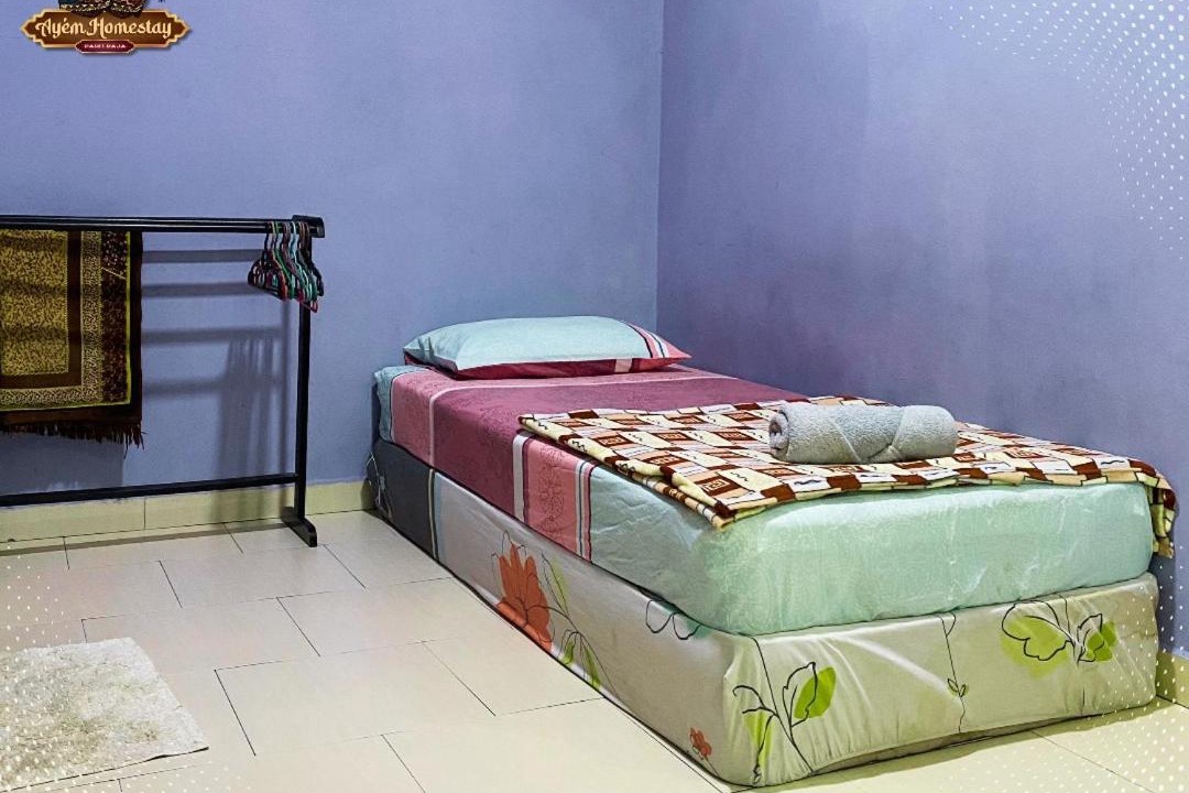 Photo of Bedroom in Parit Raja