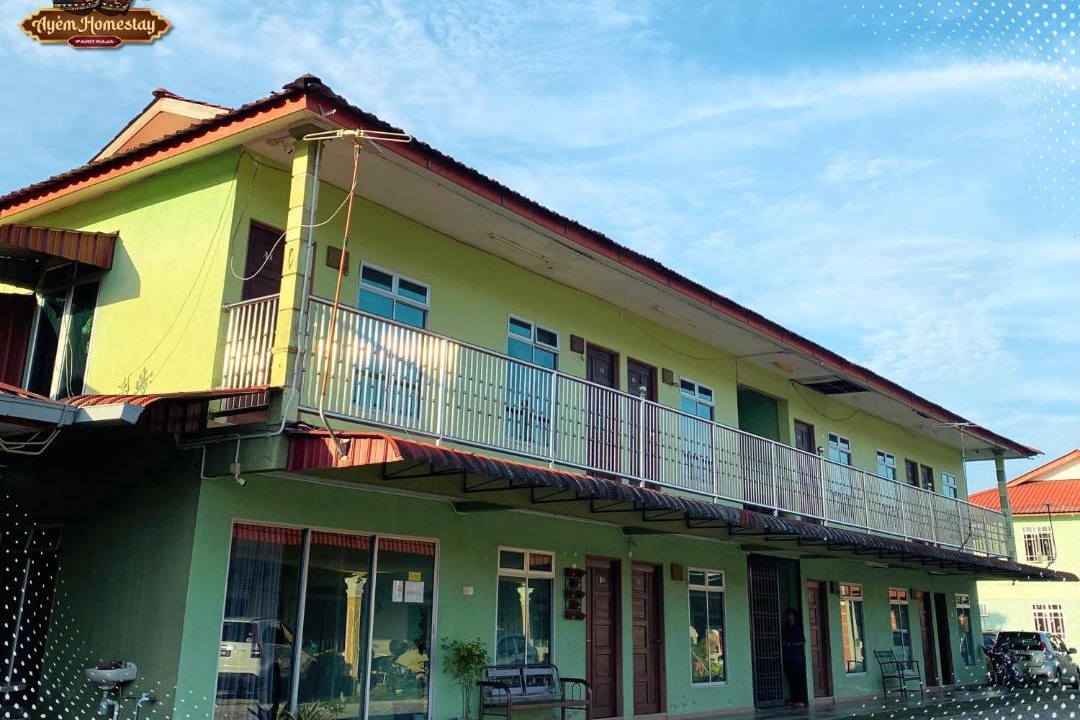Photo of Others in Parit Raja