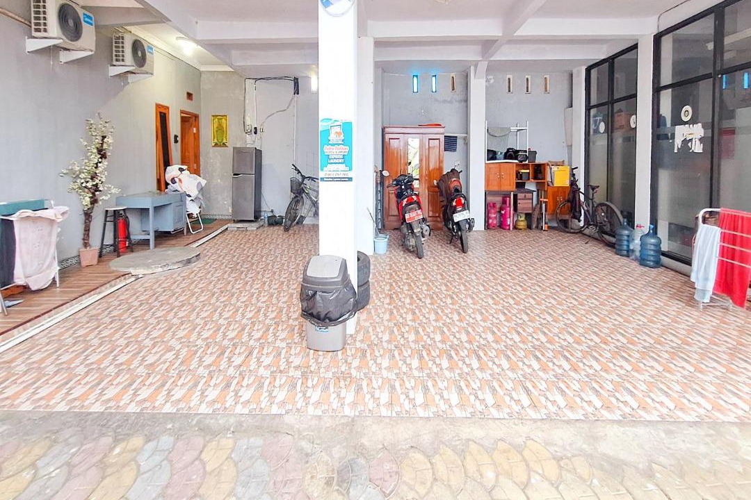 Photo of Others in Temon