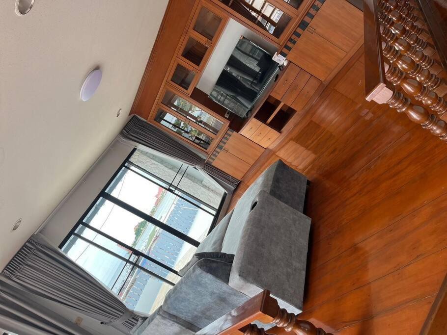 Photo of Livingroom in Tha Thaewawong